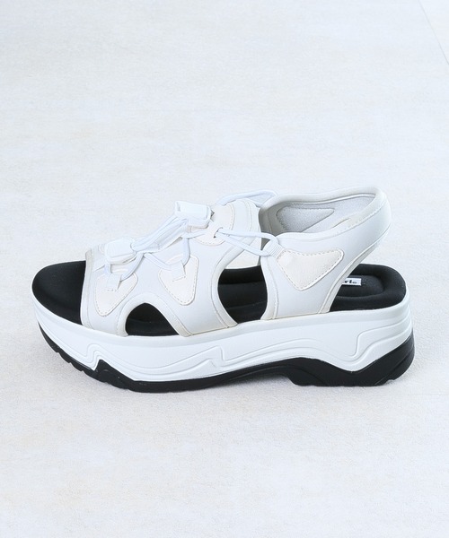 attagirl（アタガール）の「厚底スニーカーソールサンダル（サンダル・レディース・ホワイト/ブラック/グレー・LL/S/M/L）」の4枚目の写真