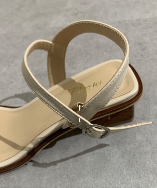 Chez toi(シェトワ)の「ワンストラップサンダル(サンダル・レディース・ブラック/ブラウン/アイボリー・S/M/L)」の7枚目の写真