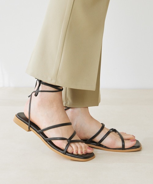 menue（メヌエ）の「巻き付けストラップ フラットヒール サンダル（サンダル・レディース・ブラック/イエロー/アイボリー/キャメル・LL/3L/S/M/L/XS）」の18枚目の写真