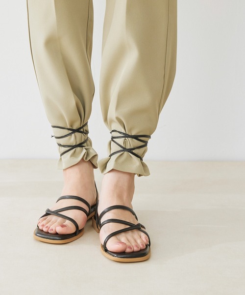 menue（メヌエ）の「巻き付けストラップ フラットヒール サンダル（サンダル・レディース・ブラック/イエロー/アイボリー/キャメル・LL/3L/S/M/L/XS）」の11枚目の写真