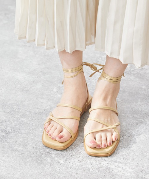 menue（メヌエ）の「巻き付けストラップ フラットヒール サンダル（サンダル・レディース・ブラック/イエロー/アイボリー/キャメル・LL/3L/S/M/L/XS）」の12枚目の写真