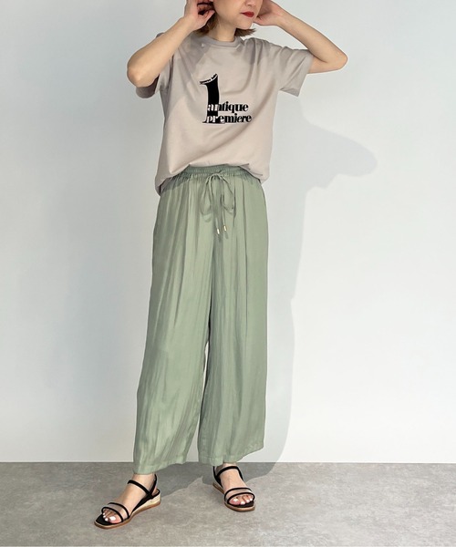 PICCIN（ピッチン）の「フロッキープリントロゴTシャツ（Tシャツ/カットソー・レディース・グレイッシュベージュ/オフホワイト/ネイビー/ライトグリーン・M）」の13枚目の写真