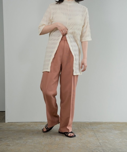 lawgy(ラウジー)の「mellow neck 2way tops(Tシャツ/カットソー・レディース・ベージュ/アイボリー・FREE)」の5枚目の写真