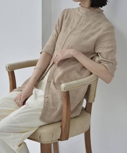 lawgy(ラウジー)の「mellow neck 2way tops(Tシャツ/カットソー・レディース・ベージュ/アイボリー・FREE)」の8枚目の写真