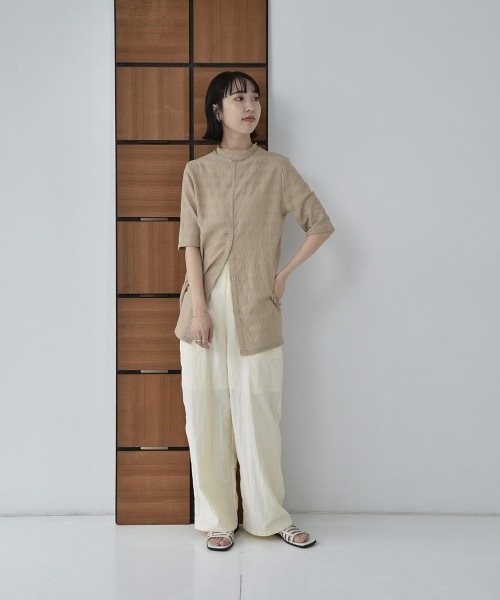 lawgy(ラウジー)の「mellow neck 2way tops(Tシャツ/カットソー・レディース・ベージュ/アイボリー・FREE)」の7枚目の写真