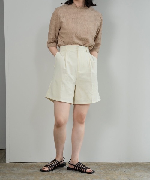lawgy(ラウジー)の「mellow neck 2way tops(Tシャツ/カットソー・レディース・ベージュ/アイボリー・FREE)」の17枚目の写真