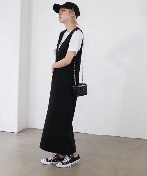 Shelly island（シェリーアイランド）の「ロゴプリントTシャツ（Tシャツ/カットソー・レディース・ホワイト/ブラック・FREE）」の3枚目の写真