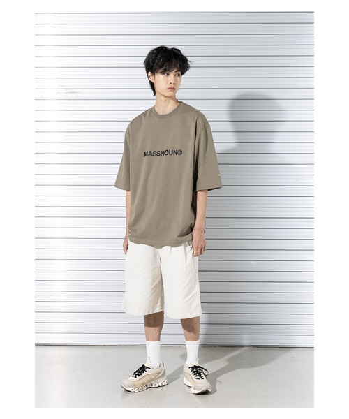 MASSNOUN(マスノウン)の「A'GEM/9 × .kom『MASSNOUN/マスノウン』C LOGO OVERSIZED T-SHIRTS/ベーシックロゴ オーバーサイズ半袖Tシャツ(Tシャツ/カットソー・メンズ・ホワイト/ブラック/カーキ/ネイビー・L)」の8枚目の写真