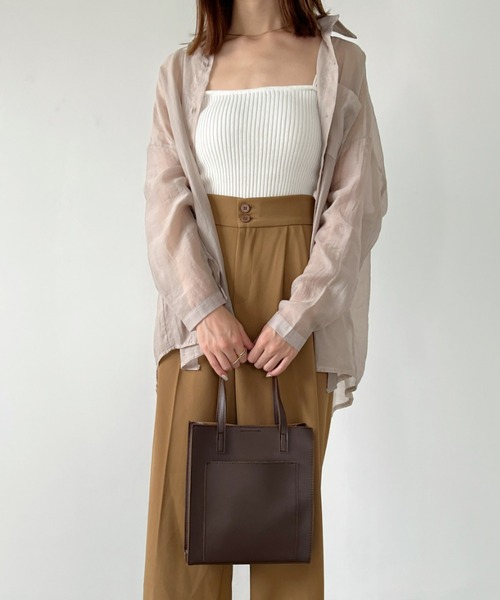 Loueme(ルエム)の「フェイクレザースクエアショルダーバッグ(ショルダーバッグ・レディース・アイボリー/ブラウン/ベージュ/ブラック・FREE)」の15枚目の写真