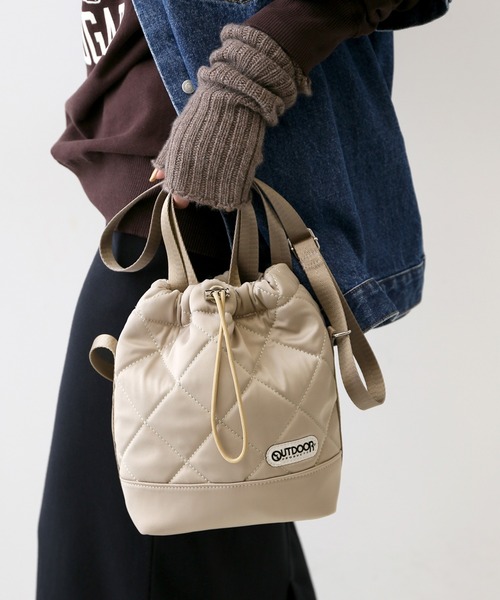 SLOBE IENA（スローブイエナ）の「【OUTDOOR/アウトドア】SLOBE別注 キルティング巾着バッグ（ハンドバッグ・レディース・ブラック/ベージュ・FREE）」の13枚目の写真