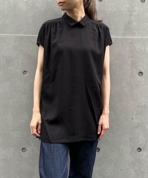LA MARINE FRANCAISE(マリン フランセーズ)の「テンセルレーヨンプチ襟ブラウス(シャツ/ブラウス・レディース・ブラック/ベージュ/ネイビー・FREE)」の2枚目の写真