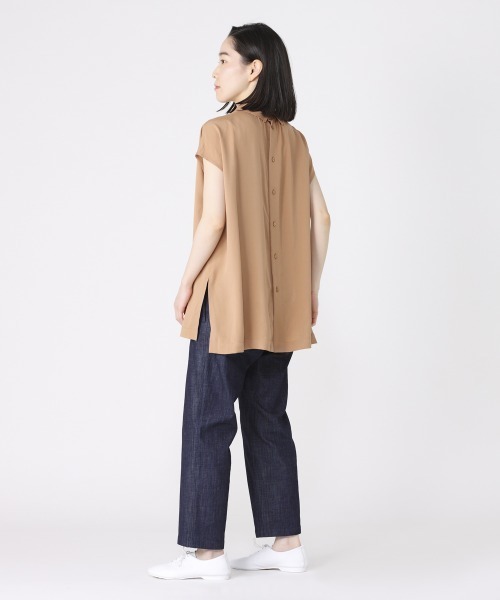 LA MARINE FRANCAISE(マリン フランセーズ)の「テンセルレーヨンプチ襟ブラウス(シャツ/ブラウス・レディース・ブラック/ベージュ/ネイビー・FREE)」の9枚目の写真