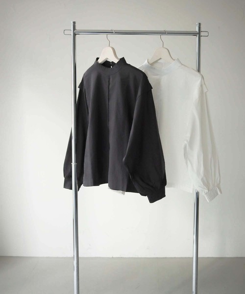 cheriella（シェリエラ）の「【cheriella】WEB限定バルーンスリーブコットンブラウス（シャツ/ブラウス・レディース・ブラック/オフホワイト・M）」の21枚目の写真