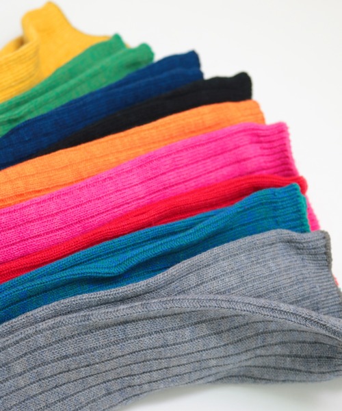 TAWARA（タワラ）の「メリノウール　ルーズソックス（ソックス/靴下・レディース・マスタード/ピンク/ブラック/杢グレー/レッド/グリーン/ターコイズブルー/オレンジ/ネイビー・S/M）」の14枚目の写真