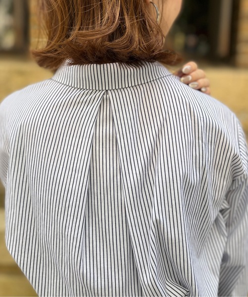 Chez toi（シェトワ）の「ゴールドボタン裾ラウンドシャツ（シャツ/ブラウス・レディース・チャコールグレー/ブラック/オフホワイト・FREE）」の11枚目の写真
