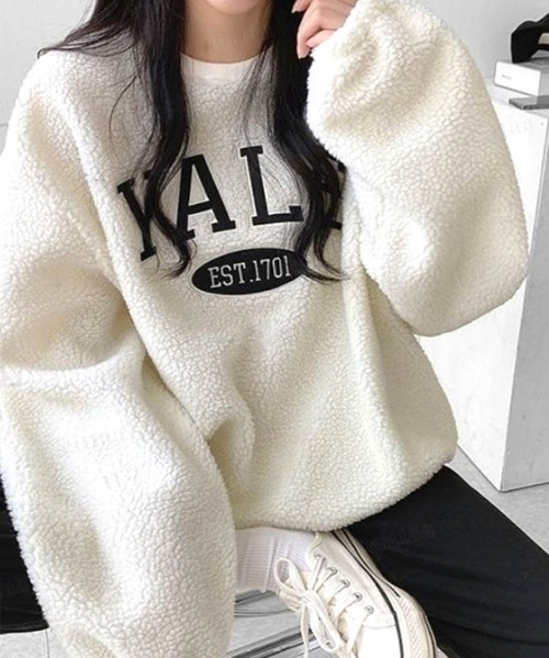 Dalfwin(ダールフィン)の「2022 AW 秋冬 韓国ファッション ボア スウェット レディース YALE刺繍ロゴボアスウェット フリーストップス(スウェット・レディース・ブラック/ホワイト/ネイビー・FREE)」の6枚目の写真