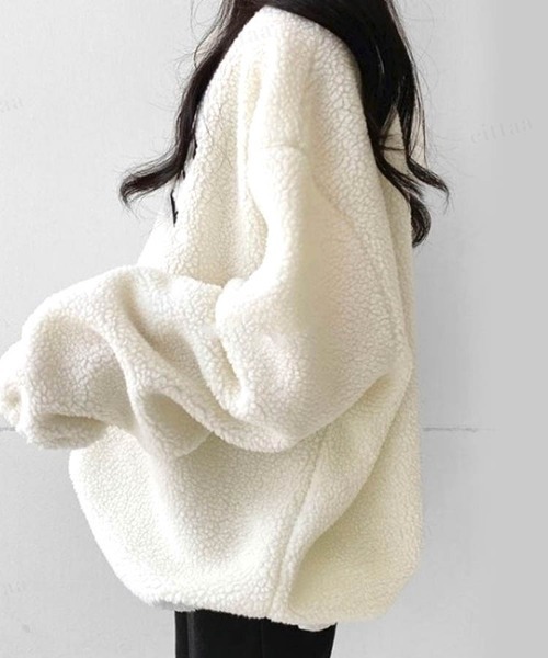 Dalfwin(ダールフィン)の「2022 AW 秋冬 韓国ファッション ボア スウェット レディース YALE刺繍ロゴボアスウェット フリーストップス(スウェット・レディース・ブラック/ホワイト/ネイビー・FREE)」の8枚目の写真