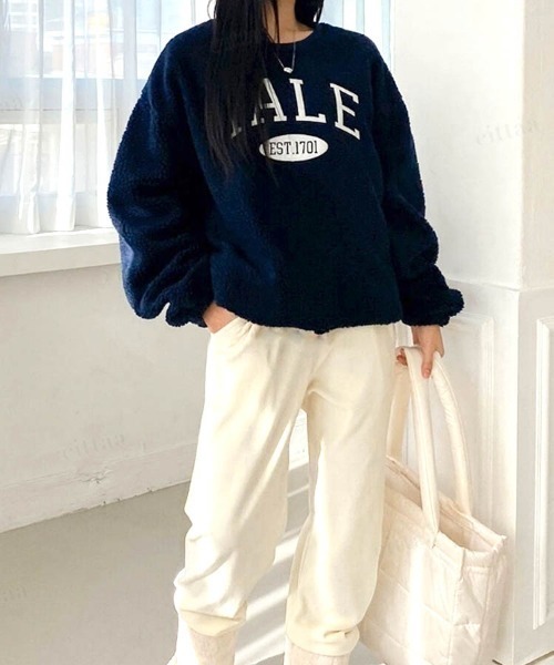 Dalfwin(ダールフィン)の「2022 AW 秋冬 韓国ファッション ボア スウェット レディース YALE刺繍ロゴボアスウェット フリーストップス(スウェット・レディース・ブラック/ホワイト/ネイビー・FREE)」の22枚目の写真