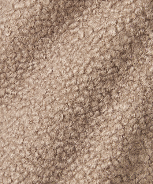 Petit Honfleur(プチオンフルール)の「ノーカラーボアコート(ムートンコート・レディース・アイボリー/モカ・L/M)」の8枚目の写真