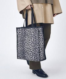 LeSportsac（レスポートサック）の「LG BOOK TOTE ホワイトレオパード