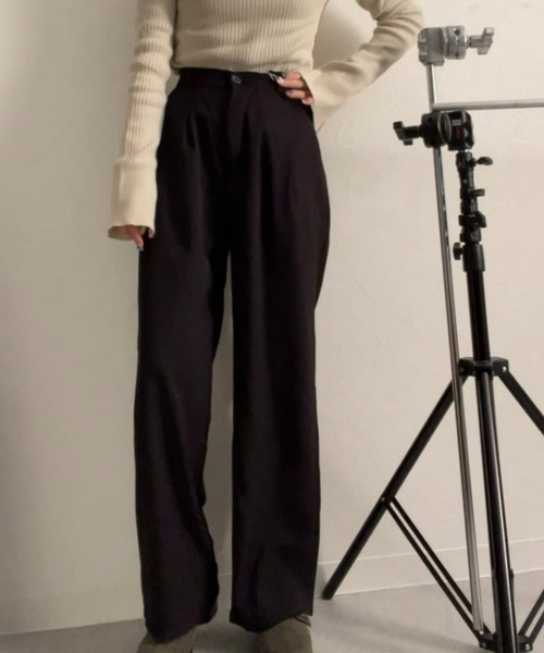 sakishimatokyo(サキシマトーキョー)の「セミワイドタックパンツ(スラックス・レディース・ベージュ/ブラック・M/S)」の12枚目の写真