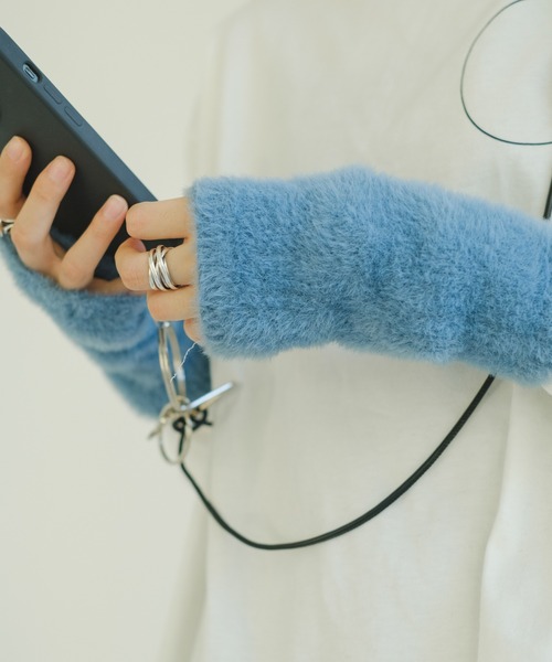 Kastane(カスタネ)の「【新色追加】スマホショルダーストラップ(スマホグッズ・レディース・ブラウン/ブラック/グリーン/ライトグレー/アイボリー/シルバー/シルバー系その他・FREE)」の18枚目の写真