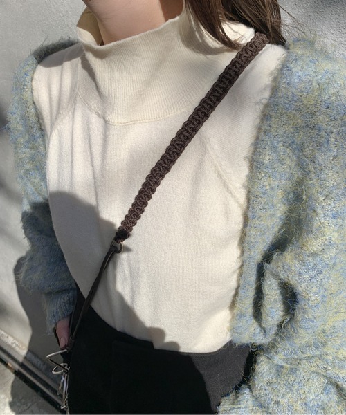 Kastane(カスタネ)の「【新色追加】スマホショルダーストラップ(スマホグッズ・レディース・ブラウン/ブラック/グリーン/ライトグレー/アイボリー/シルバー/シルバー系その他・FREE)」の9枚目の写真