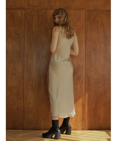 AMAIL(アマイル)の「Nudy maxi Tdress(ドレス・レディース・ベージュ/ブラック・FREE)」の8枚目の写真