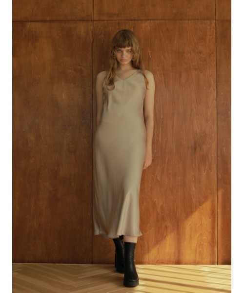 AMAIL(アマイル)の「Nudy maxi Tdress(ドレス・レディース・ベージュ/ブラック・FREE)」の15枚目の写真