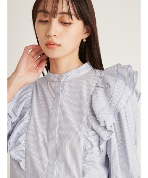 フリルブラウス