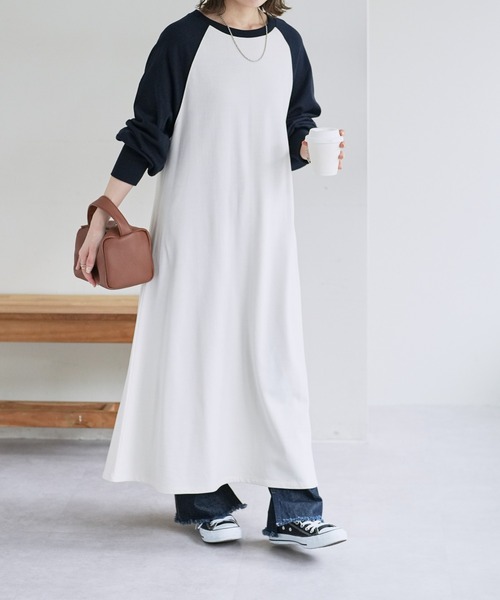 DISCOAT（ディスコート）の「【WEB限定】ポイント刺繍ラグランワンピース（ワンピース・レディース・ホワイト/ブラック/アイボリー/グレイッシュベージュ・MEDIUM）」の6枚目の写真