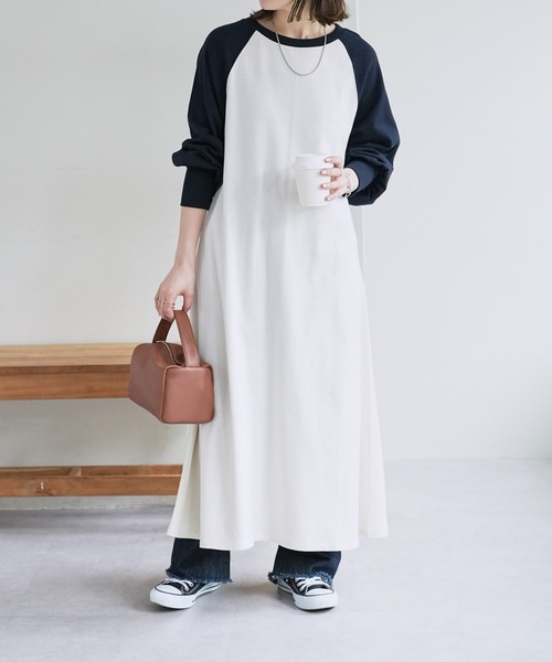 DISCOAT（ディスコート）の「【WEB限定】ポイント刺繍ラグランワンピース（ワンピース・レディース・ホワイト/ブラック/アイボリー/グレイッシュベージュ・MEDIUM）」の7枚目の写真