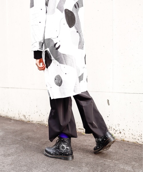 rovtski（ロフトスキー）の「ストレッチナイロンワイドパンツ（その他パンツ・レディース・ブラック・FREE）」の3枚目の写真