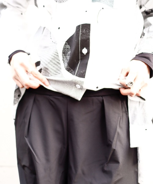 rovtski（ロフトスキー）の「ストレッチナイロンワイドパンツ（その他パンツ・レディース・ブラック・FREE）」の10枚目の写真