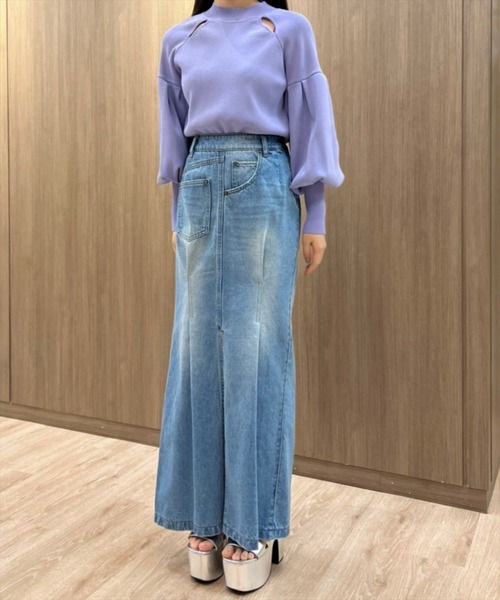 REDYAZEL（レディアゼル）の「袖ボリュームデコルテあきニット（ニット/セーター・レディース・オフホワイト/サックスブルー/ネイビー・FREE）」の4枚目の写真