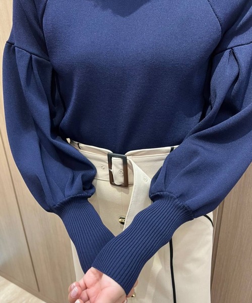 REDYAZEL（レディアゼル）の「袖ボリュームデコルテあきニット（ニット/セーター・レディース・オフホワイト/サックスブルー/ネイビー・FREE）」の16枚目の写真