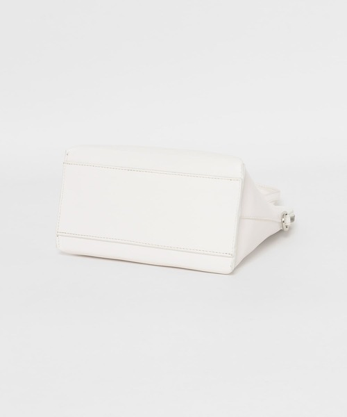 KBF（ケイビーエフ）の「ミニハンドルBAG（ハンドバッグ・レディース・ブラック/ホワイト・ONE）」の4枚目の写真