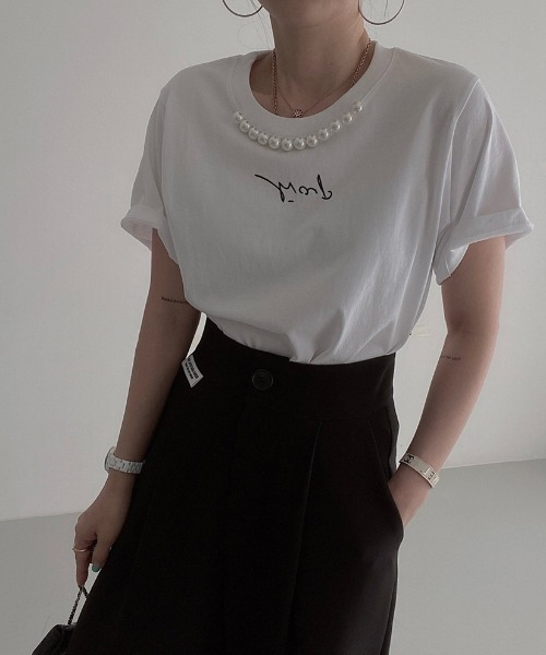N.s(エヌドットエス)の「フロントパールロゴTシャツ(Tシャツ/カットソー・レディース・ブラック/ホワイト/ベージュ・FREE)」の5枚目の写真