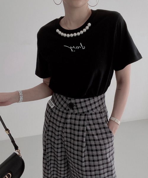 N.s(エヌドットエス)の「フロントパールロゴTシャツ(Tシャツ/カットソー・レディース・ブラック/ホワイト/ベージュ・FREE)」の7枚目の写真