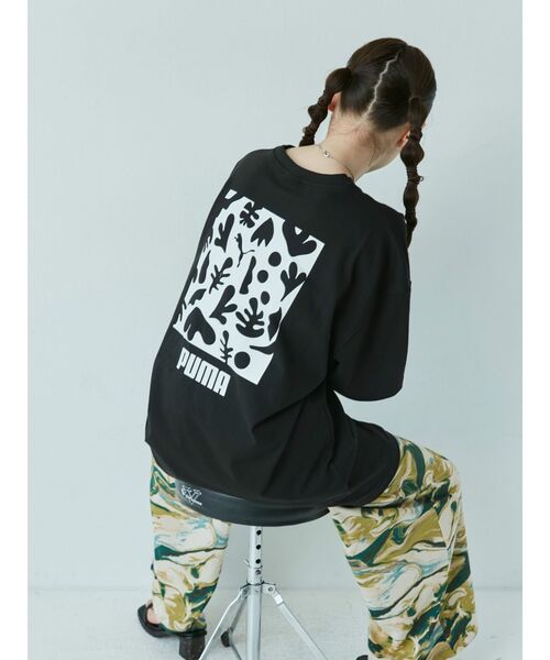 PUMA(プーマ)の「【MURUA×PUMA】アートプリントユニセックスTシャツ(Tシャツ/カットソー・レディース・ホワイト/ブラック・FREE)」の4枚目の写真