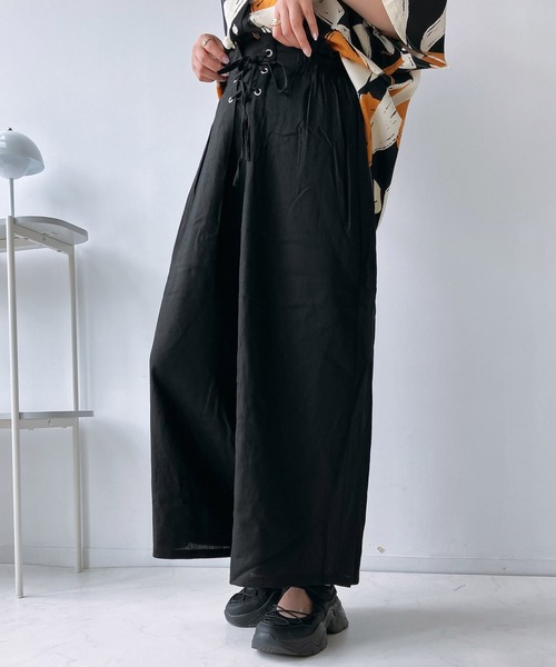 AS KNOW AS plus(アズノゥアズプラス)の「〇レースアップ ワイドパンツ(その他パンツ・レディース・キナリ/ブラック系/チェック/サックスブルー/ブラック系その他/アイボリー系/インディゴブルー/イエロー系/グリーン系/オレンジ系/ブラック系1/ブルー系その他/杢グレー/ブラック/ブラウン系その他/ブラウン系1/グレー系その他/ブルー系その他2/アイボリー系1/ブラック系その他2/グレー系1/ブルー系/カーキ系/レッド系/ブルー系その他3/グレー系2/ブラウン系その他2/カーキ系2/グレー系その他2・FREE)」の6枚目の写真