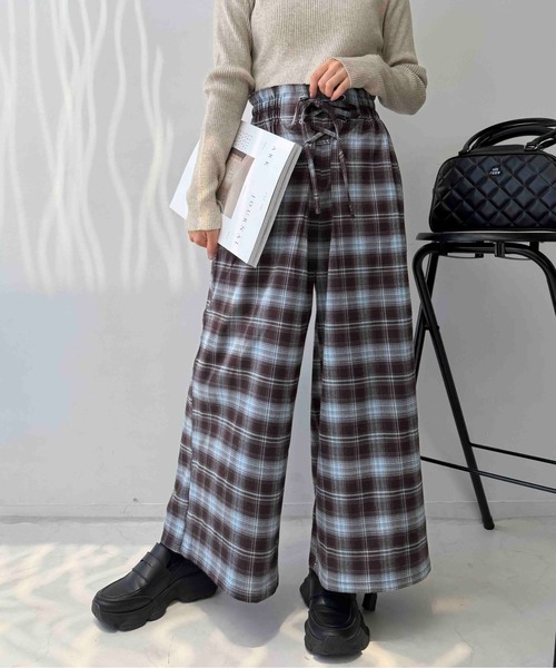 AS KNOW AS plus(アズノゥアズプラス)の「〇ウエストゴム レースアップ ワイドパンツ(その他パンツ・レディース・キナリ/ブラック系/チェック/サックスブルー/ブラック系その他/アイボリー系/インディゴブルー/イエロー系/グリーン系/オレンジ系/ブラック系1/ブルー系その他/杢グレー/ブラック/ブラウン系その他/ブラウン系1/グレー系その他/ブルー系その他2/アイボリー系1/ブラック系その他2/グレー系1/ブルー系/カーキ系/レッド系/ブルー系その他3/グレー系2/ブラウン系その他2/カーキ系2/グレー系その他2/ブラック系その他3/ブラック系その他4/ブラウン系その他3/ブラック系その他5/グレー系その他3/ブラック系その他6/ブラウン系その他4・FREE)」の20枚目の写真