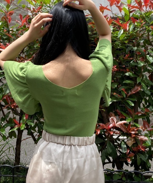 tolene(トレネ)の「フリルスリーブデザインVネッツ半袖ニット(ニット/セーター・レディース・グリーン/ホワイト/ブラック/ピンク・FREE)」の11枚目の写真