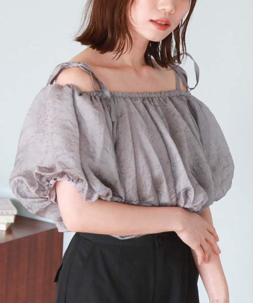 archives（アルシーヴ）の「肩リボンバルーンブラウス（シャツ/ブラウス・レディース・ブルーグレー/オフホワイト/ブラック・MEDIUM）」の3枚目の写真
