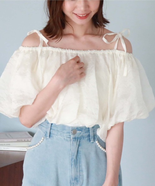 archives（アルシーヴ）の「肩リボンバルーンブラウス（シャツ/ブラウス・レディース・ブルーグレー/オフホワイト/ブラック・MEDIUM）」の10枚目の写真