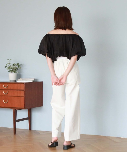 archives（アルシーヴ）の「肩リボンバルーンブラウス（シャツ/ブラウス・レディース・ブルーグレー/オフホワイト/ブラック・MEDIUM）」の8枚目の写真