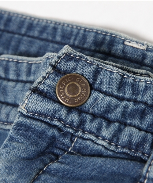 HYSTERIC GLAMOUR（ヒステリックグラマー）の「USED加工 イージーPT（デニムパンツ・レディース・インディゴブルー/ダークインディゴブルー・MEDIUM/SMALL/X-SMALL）」の9枚目の写真