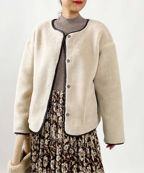 PICCIN（ピッチン）の「リバーシブルフェイクムートンジャケット（ノーカラージャケット・レディース・モカ/ベージュ・M/L）」の13枚目の写真