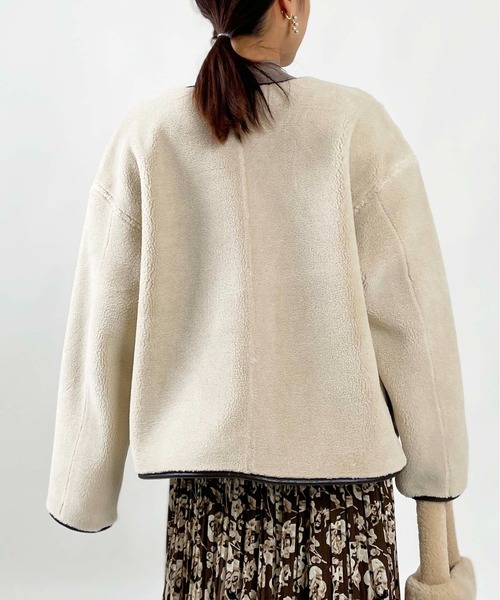 PICCIN（ピッチン）の「リバーシブルフェイクムートンジャケット（ノーカラージャケット・レディース・モカ/ベージュ・M/L）」の15枚目の写真