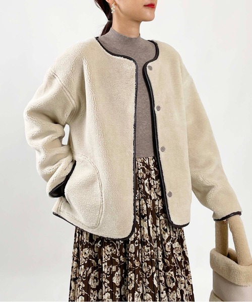 PICCIN（ピッチン）の「リバーシブルフェイクムートンジャケット（ノーカラージャケット・レディース・モカ/ベージュ・M/L）」の16枚目の写真